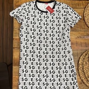 Black and white Guess Tshirt dress